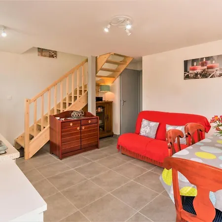 Maison Mitoyenne Cosy A 200m De La Avec Terrasse, Wifi Et Equipements Bebe - Fr-1-306-1062