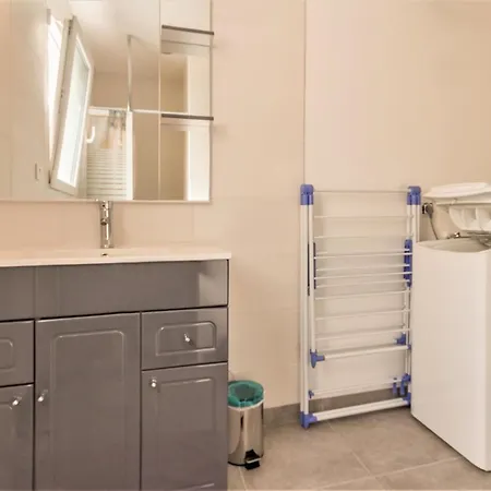 Hébergement de vacances Maison Mitoyenne Cosy à 200m De La Avec Terrasse, Wifi Et équipements Bébé - Fr-1-306-1062 La Plaine-sur-Mer